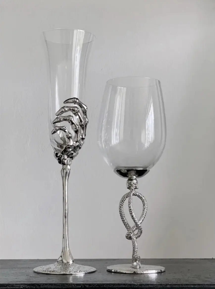 Metal outlet Snake Glassware